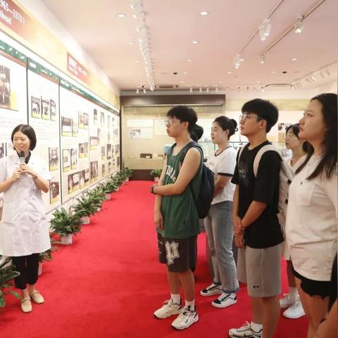 员工入职仪式感设计：知识礼卡+成长路径地图