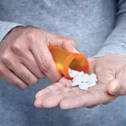 医疗最新费用模式分析论文
