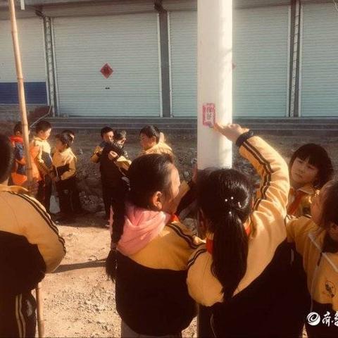 奉献作文最新素材摘抄高中