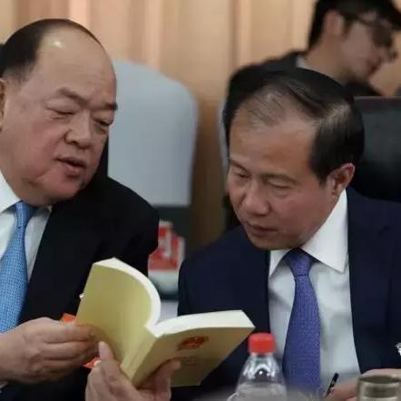 官方支持：澳门一码一码100准确一解析——风光大基地建设 vs 煤电保供兜底