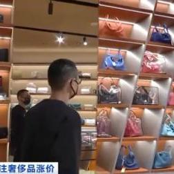 政策要点：2025香港开奖号码详述——折扣店扩张潮 vs 奢侈品提价策略