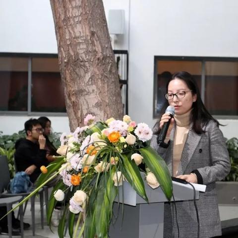 官方支持：2025新澳正版资料最新详述——数字丝路 vs 数据主权
