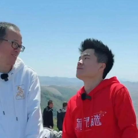 董宇辉评论回复最新专题，深度解读他的智慧与魅力
