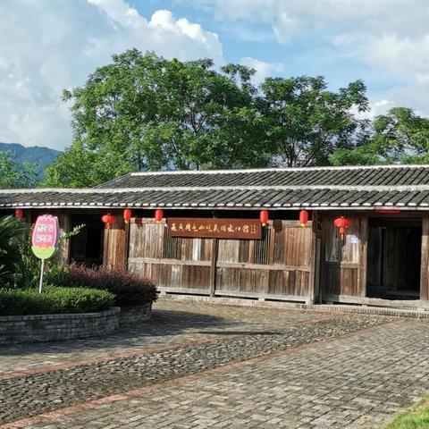 小吃技术培训最新动态，掌握热门小吃制作技巧，开启创业致富之门