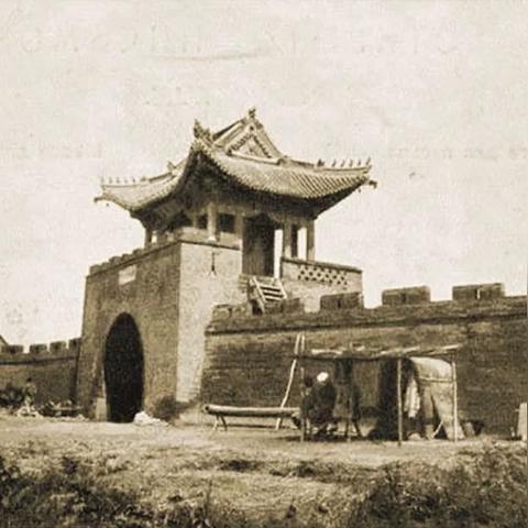 利官近贵