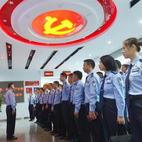 章贡刑警实名举报案件最新进展，全面解析案件细节与后续关注