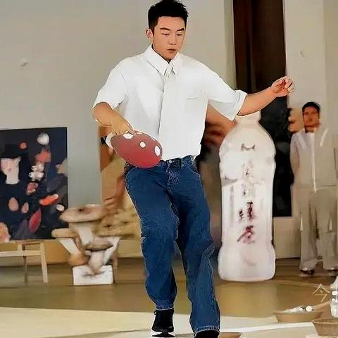 孟子义最新出镜照片曝光——探寻明星时尚魅力的源泉